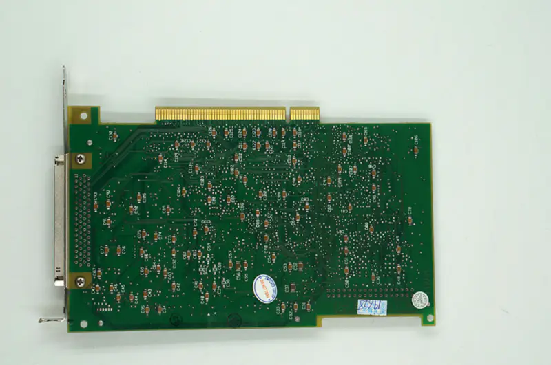 NI PCI-MIO-16E-4 carte d'acquisition de données multifonctions pour NI 6040