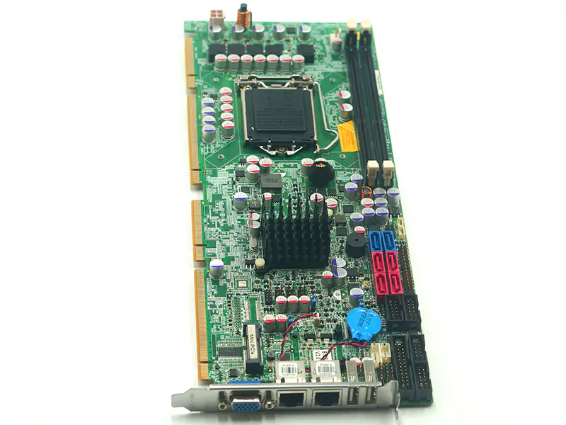 Carte mère IEI PCIE-Q670-R20