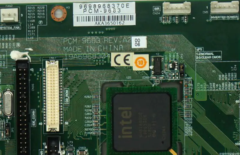 Carte mère industrielle Advantech PCM-9683