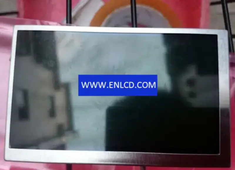 Remplacement du panneau LCD à encre PW045XS1 E