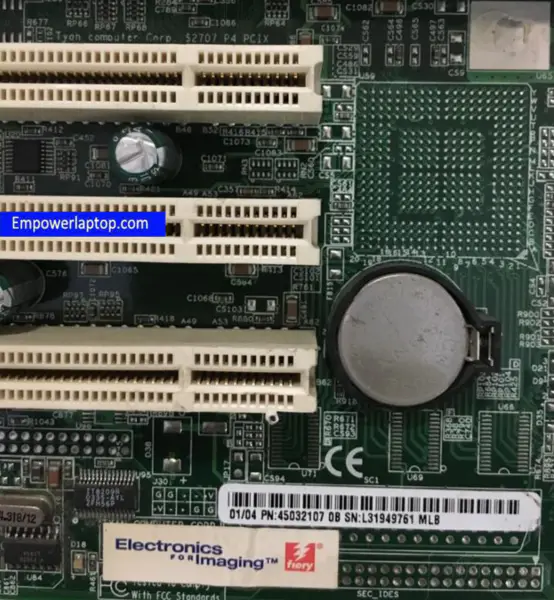 TYAN S2707GNN-EFI Carte mère pour station de travail Socket 478 PN:45032107EFI