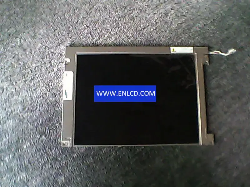 Sostituzione pannello LCD Samsung LTM104V3-100