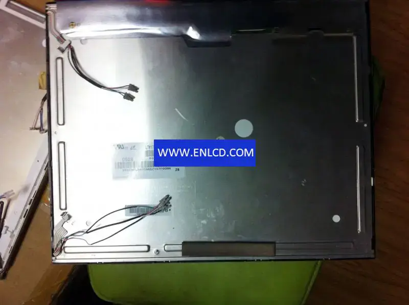 Samsung LTM170E8-L21 LCD panel