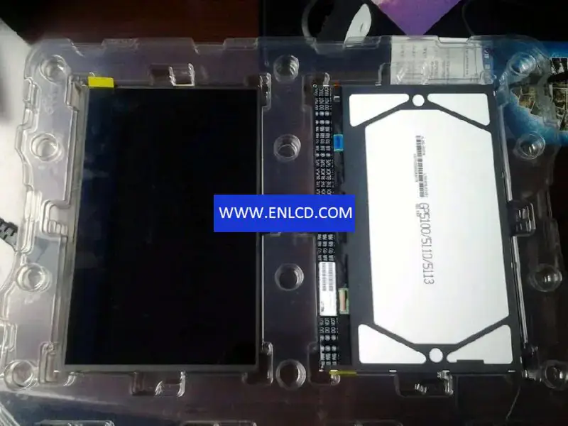 Remplacement du panneau LCD Samsung LTN101AL03-801