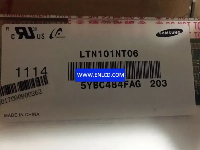 Remplacement du panneau LCD Samsung LTN101NT06-2