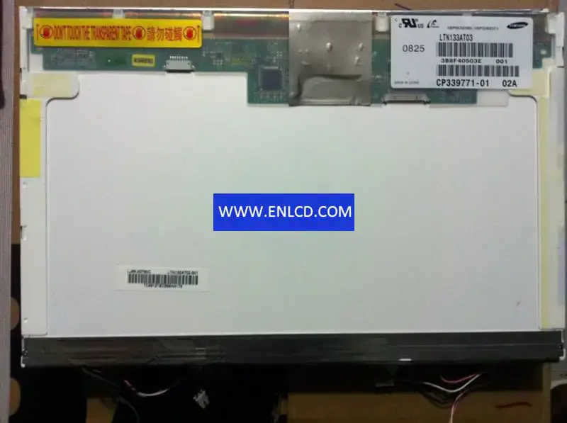 Remplacement du panneau LCD Samsung LTN133AT03-001
