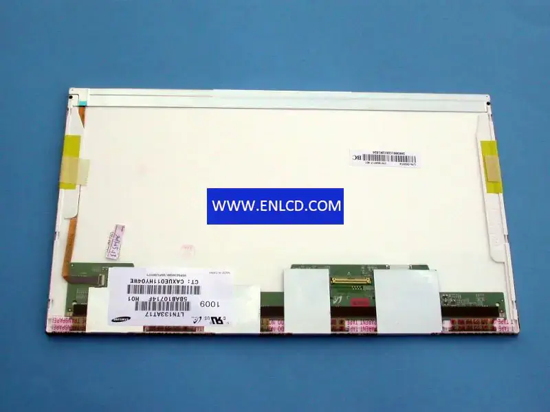 Remplacement du panneau LCD Samsung LTN133AT17-H01