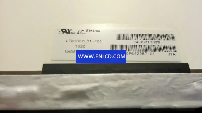 Remplacement du panneau LCD Samsung LTN133YL01-F01