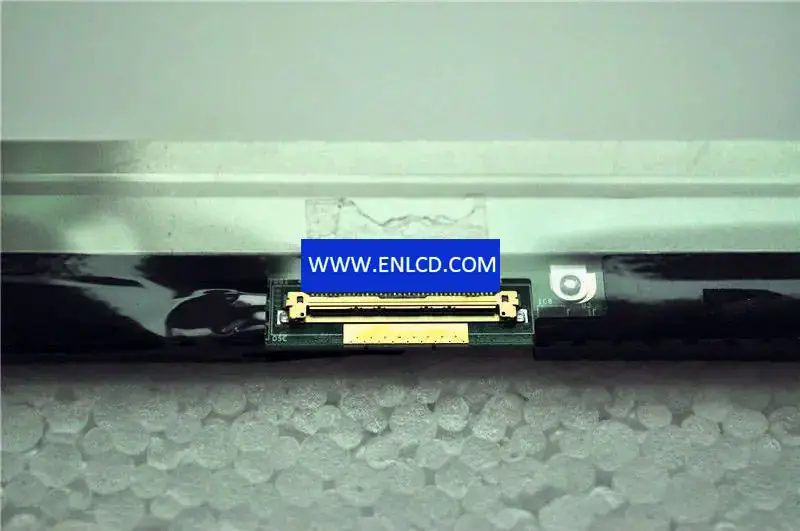 Remplacement du panneau LCD Samsung LTN140AT11-L02