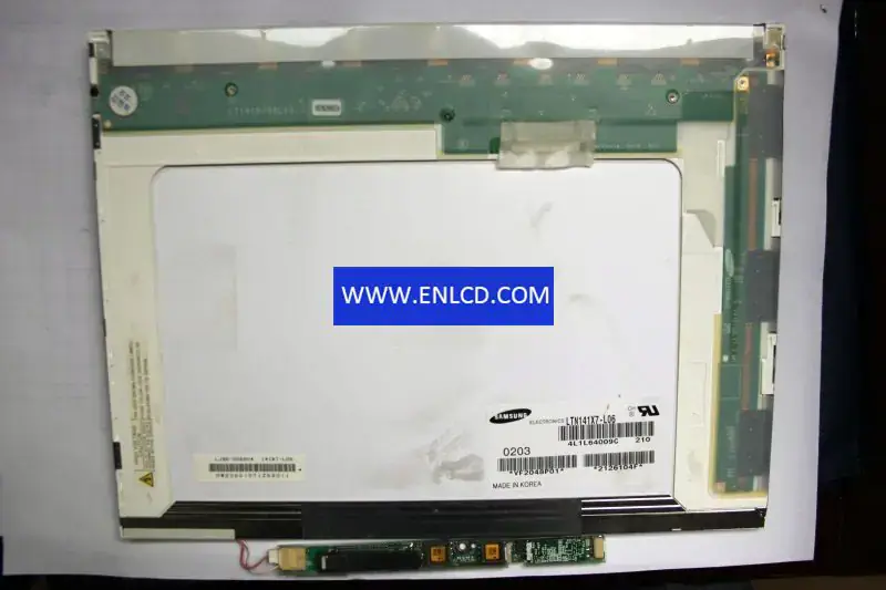 Sostituzione pannello LCD Samsung LTN141X7-L06