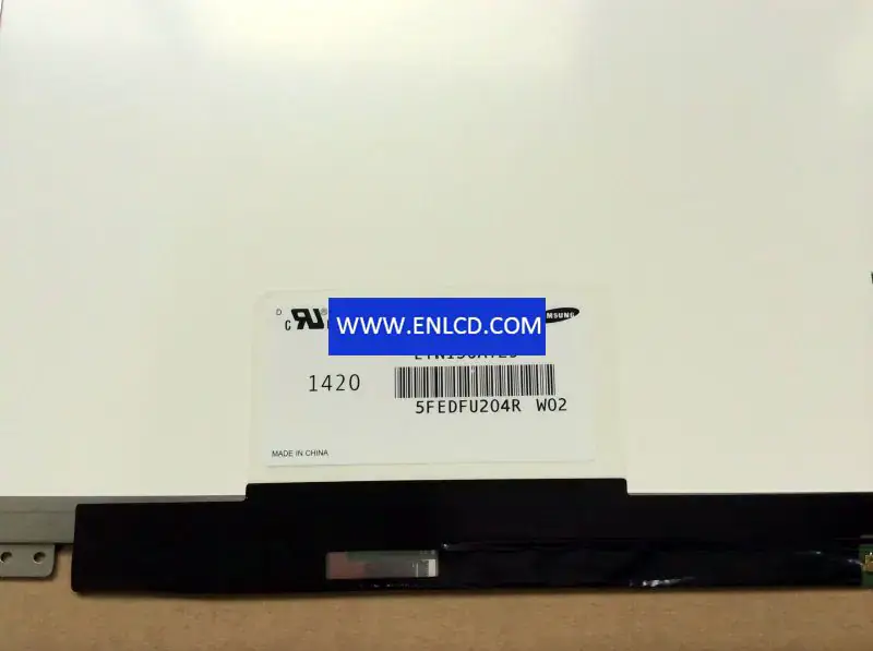 Remplacement du panneau LCD Samsung LTN156AT29-W02