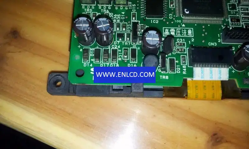 Remplacement du panneau LCD SHARP LJ32H028 pour applications industrielles