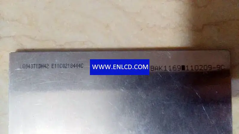 LQ043T1DH42 SHARP LCD panelinin değiştirilmesi