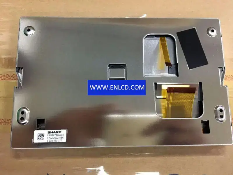 Substituição do painel LCD SHARP LQ080Y5DW03 para display automotivo