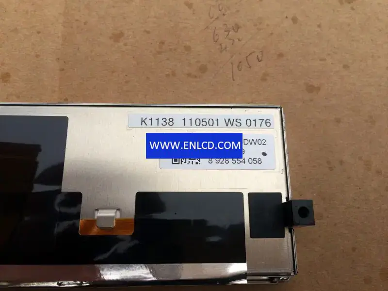 Remplacement du panneau LCD LQ092B5DW02 SHARP