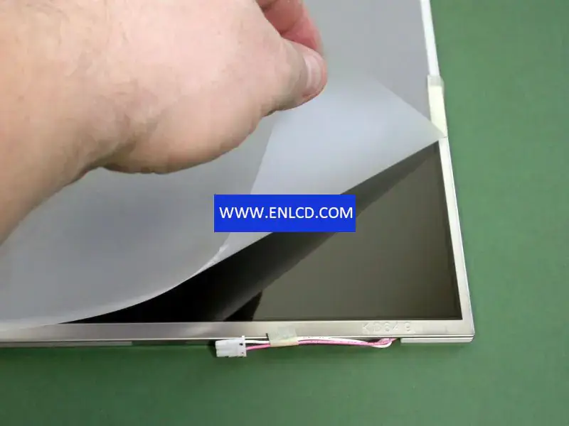 Remplacement du panneau LCD SHARP LQ133K1LD4B pour ordinateur portable