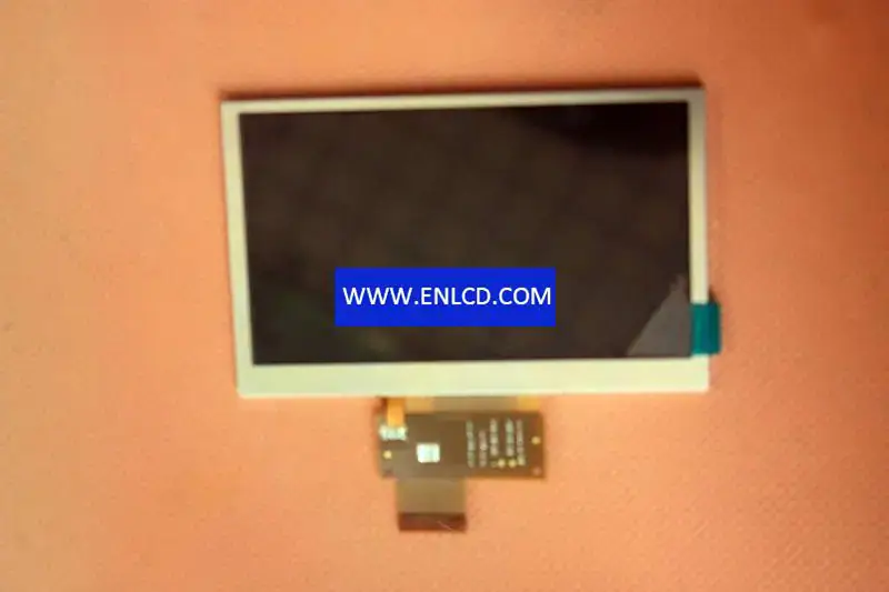 Remplacement du panneau LCD 43WQW1H SII