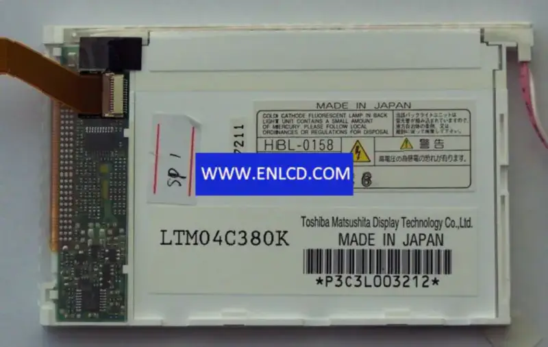 Remplacement du panneau LCD Toshiba LTM04C380K