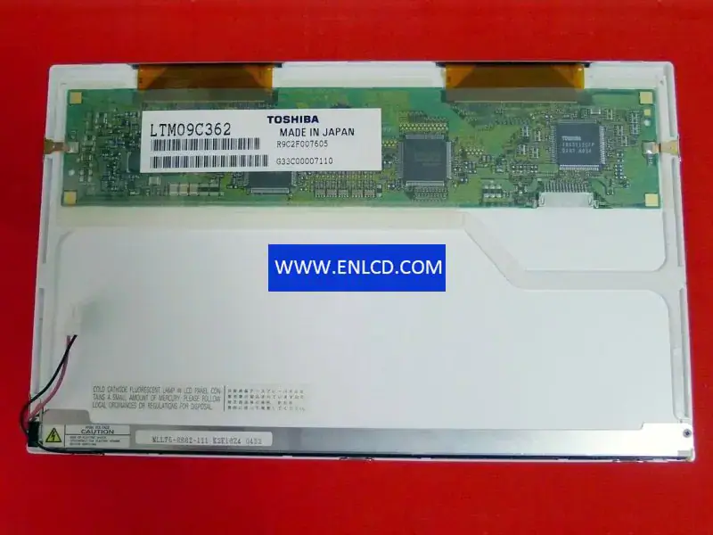 Remplacement du panneau LCD Toshiba LTM09C362