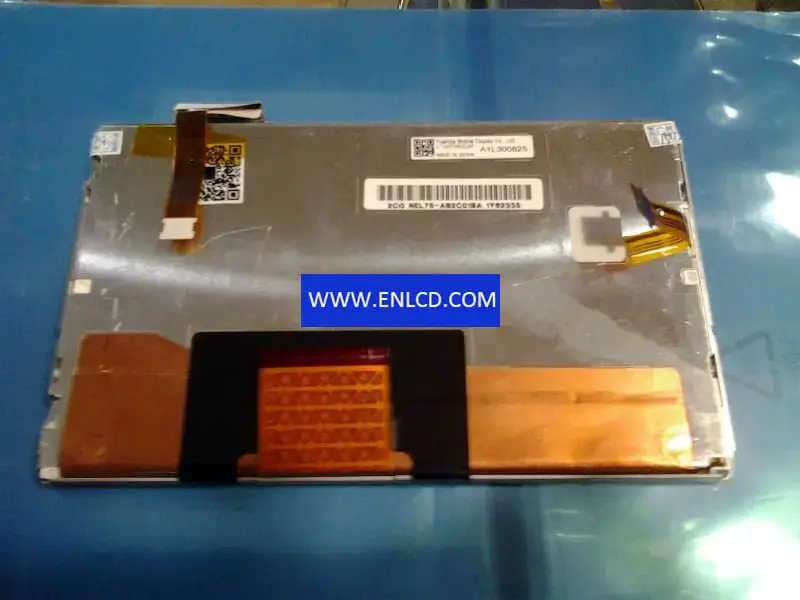 Remplacement du panneau LCD Toshiba LTA070B2C0F