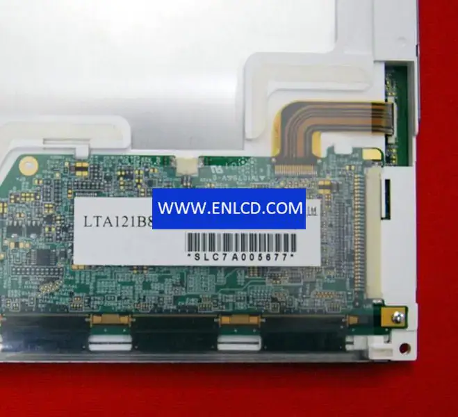Remplacement du panneau LCD Toshiba LTA121B860F