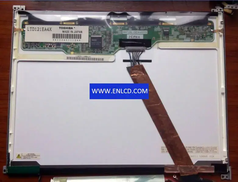 LTD121EA4X Toshiba LCD panelinin değiştirilmesi