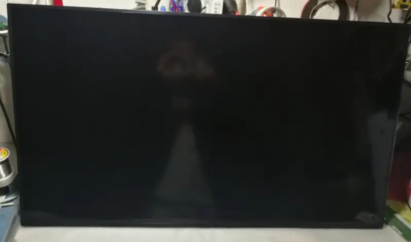 Remplacement du panneau LCD Innolux V400DJ1-KS5