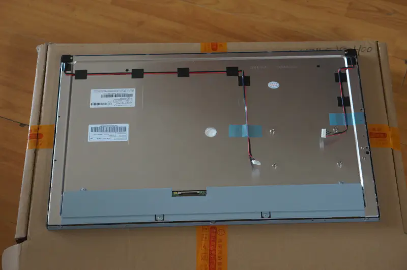 Remplacement du panneau LCD Panasonic VVX24F152H00 pour l'imagerie médicale