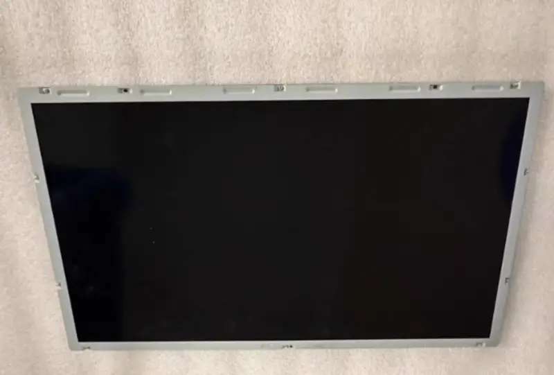 Panasonic VVX26F157H00 Remplacement du panneau LCD