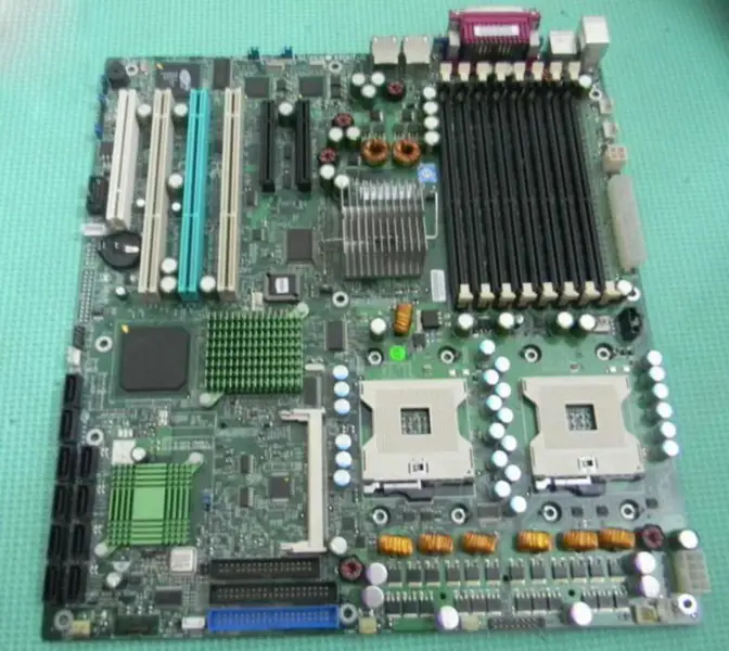 Carte mère SuperMicro X6DHT-G pour serveur 604 broches E7520 chipset 800FSB