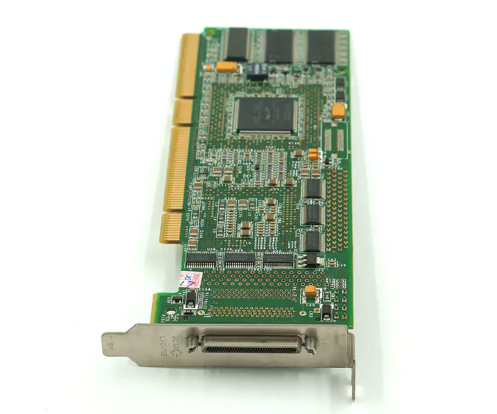 ADAPTEC ASR-2120S/64MB 320MB SCSI carte RAID pour ADAPTEC