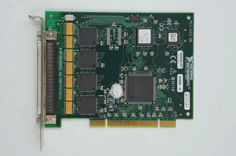NI PCI-DIO-96 Scheda PCI I/O digitale parallelo a 96 bit