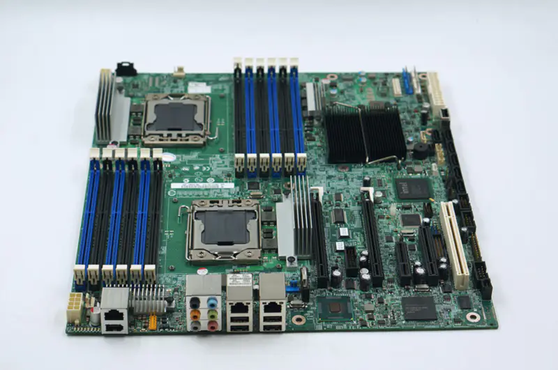 Scheda madre per server Intel S5520SC LGA1366