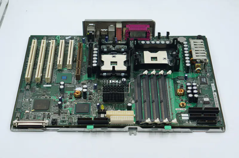 Carte mère Dell CN-0F1262